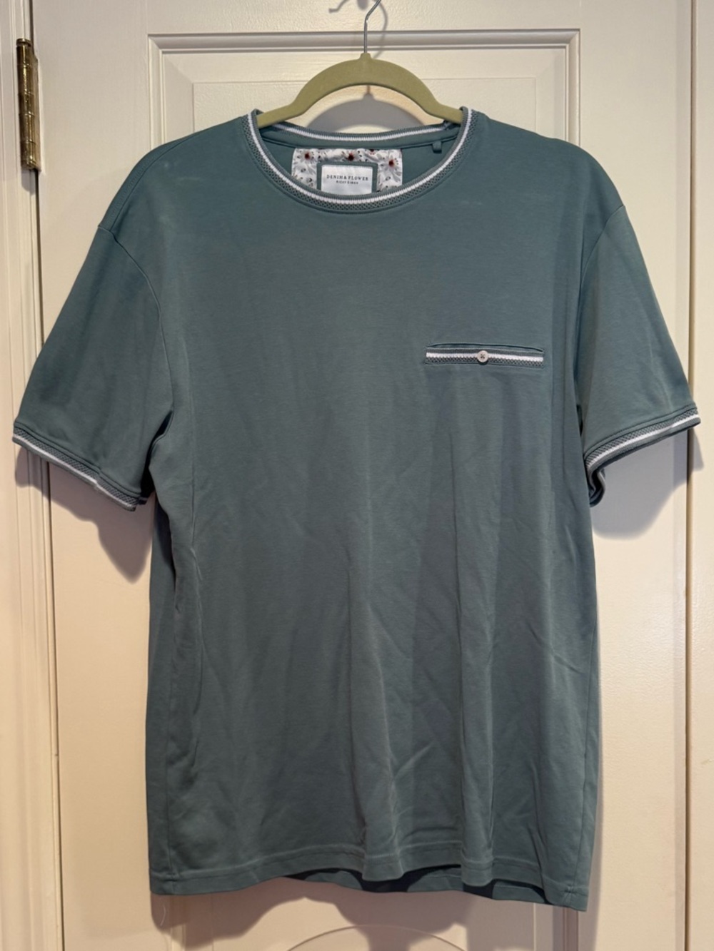 Men's Short Sleeve Crew Neck Pocket T-Shirt - Sage Green